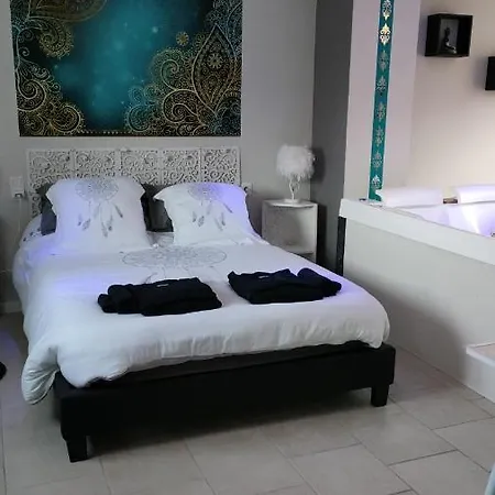 בית נופש Loft L'Ecrin Romantique Ochancourt