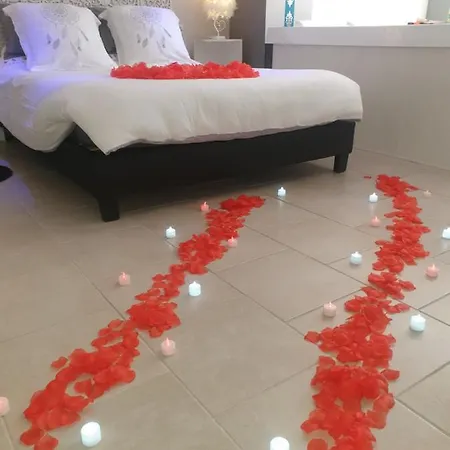 בית נופש Loft L'Ecrin Romantique Ochancourt